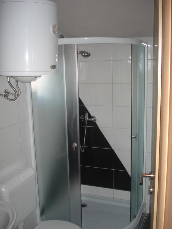 Apartments Niko Vir Phòng bức ảnh